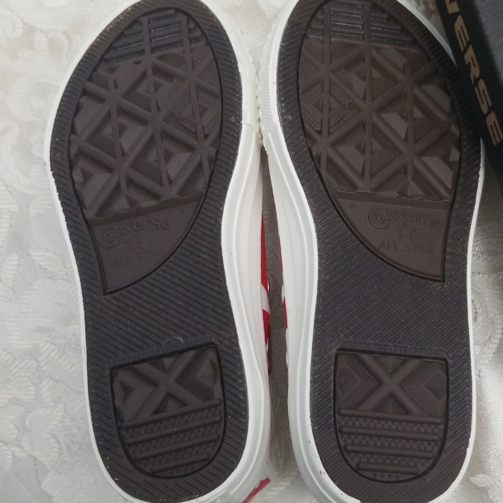 Converse Allstar Chuck Taylor's Youths Sizes - Picture 7 of 8